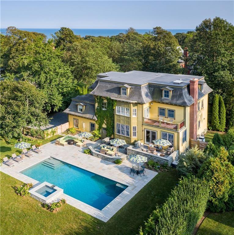 104 Old Beach Road, Newport, Rhode Island