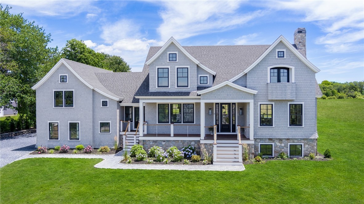 15 Lewis Drive, Middletown, Rhode Island