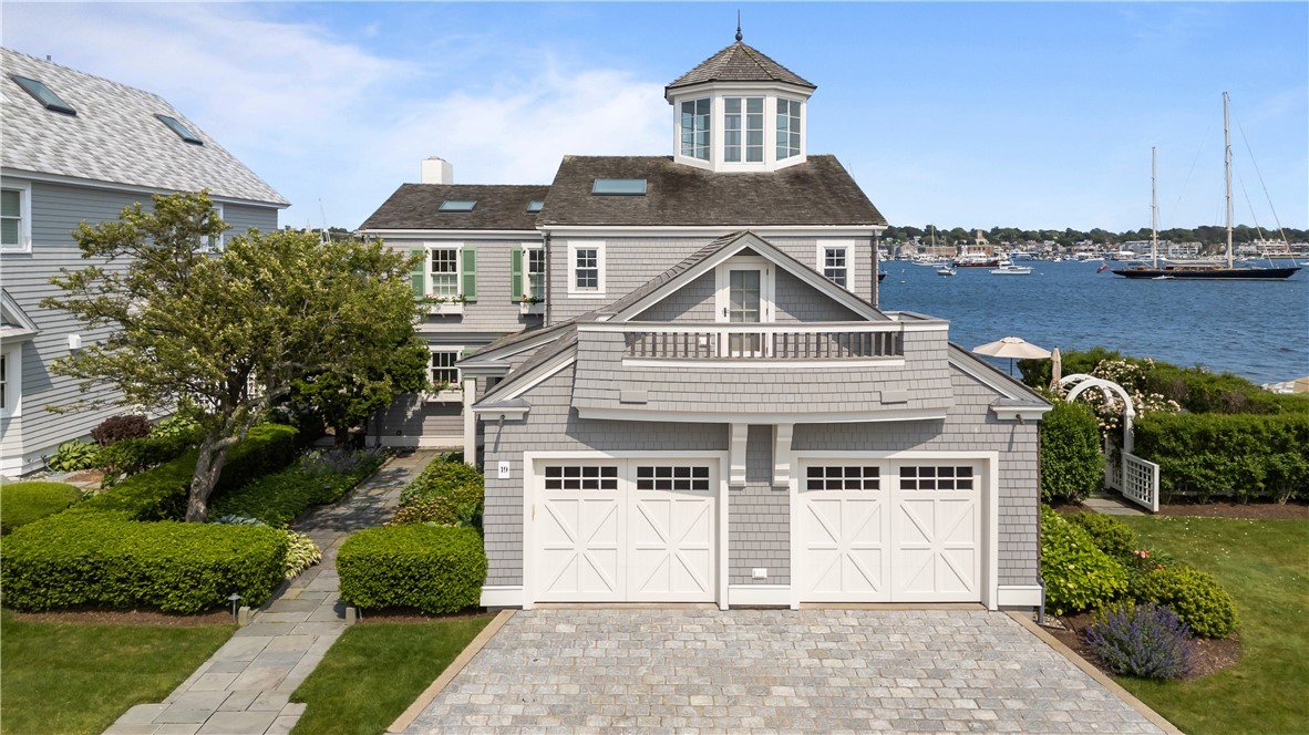 19 Defenders Row, Unit 19, Newport, Rhode Island