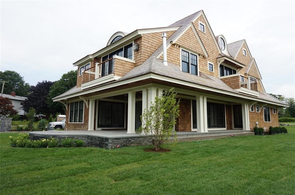 21 Kane Avenue, Middletown, Rhode Island