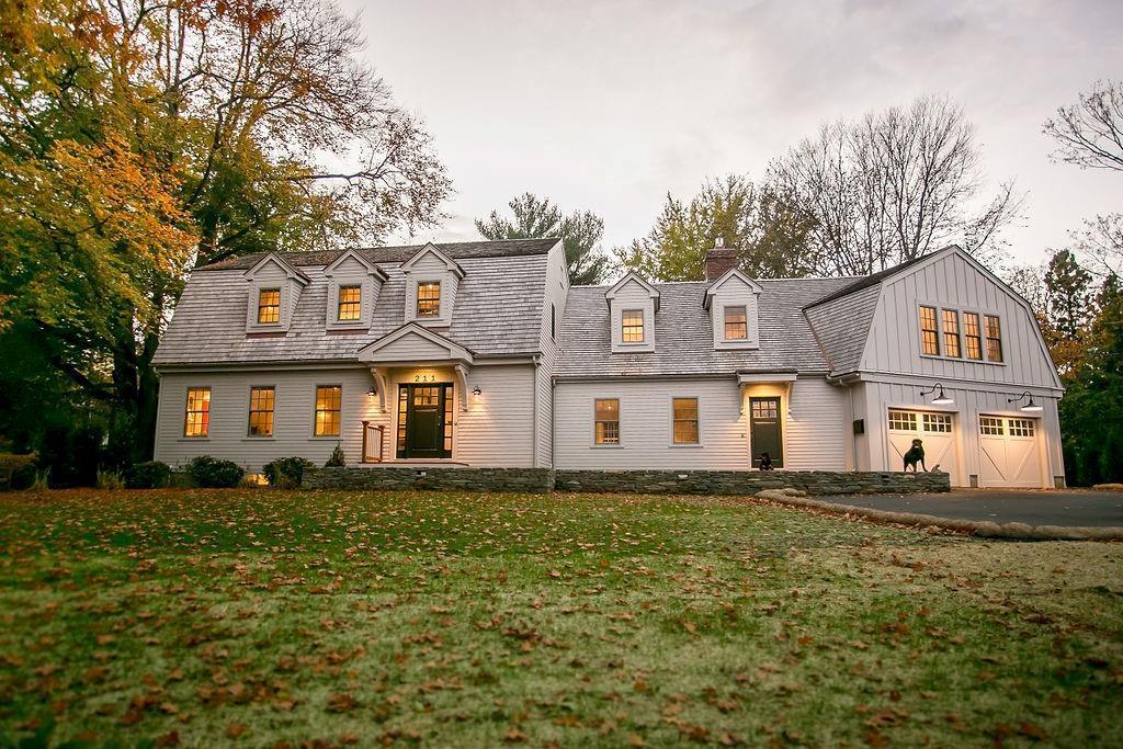 211 Eustis Avenue, Newport, Rhode Island