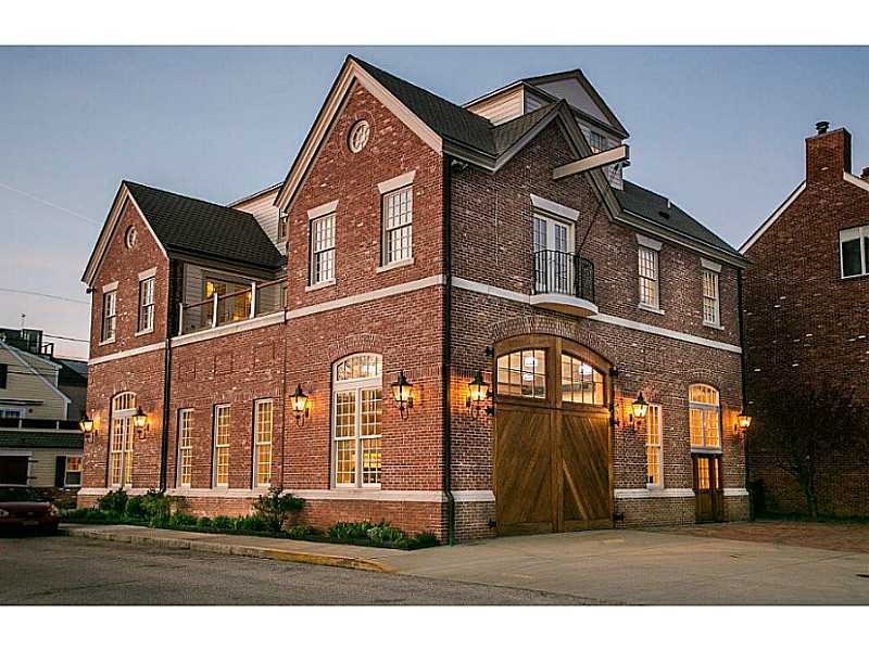 23 Harrington Street, Newport, Rhode Island