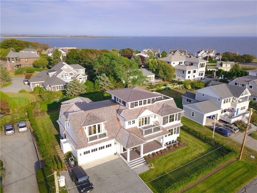 296 Tuckerman Avenue, Middletown, Rhode Island